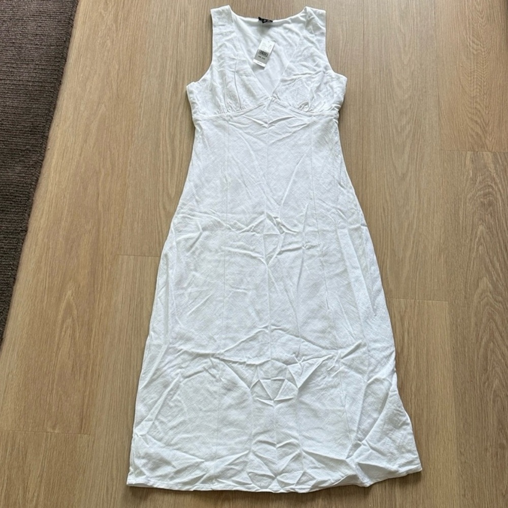 Beverly & Beck V-Neck Dress